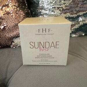 Sundae Best Chocolate Softening Mask (Farmhouse Fresh)